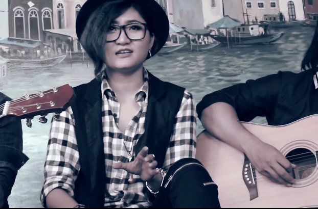 Clip mash up cac ban hit cua 4 giam khao The Voice 2015 hinh anh