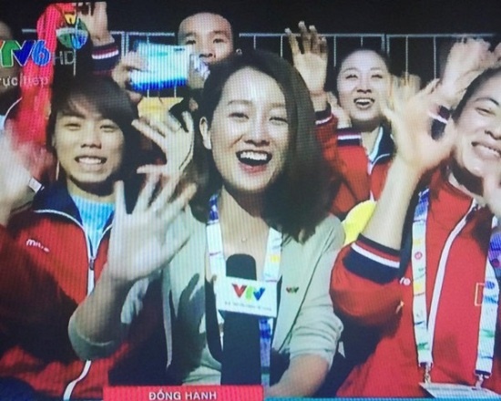 Dù đã là một MC quen mặt với khán giả truyền hình với các chương trình như Bản tin Thời Sự của Ban Truyền hình Đối ngoại - VTV4 nhưng phải đến SEA Game 28 vừa qua, Quỳnh Chi mới thực sự được công chúng biết đến nhiều