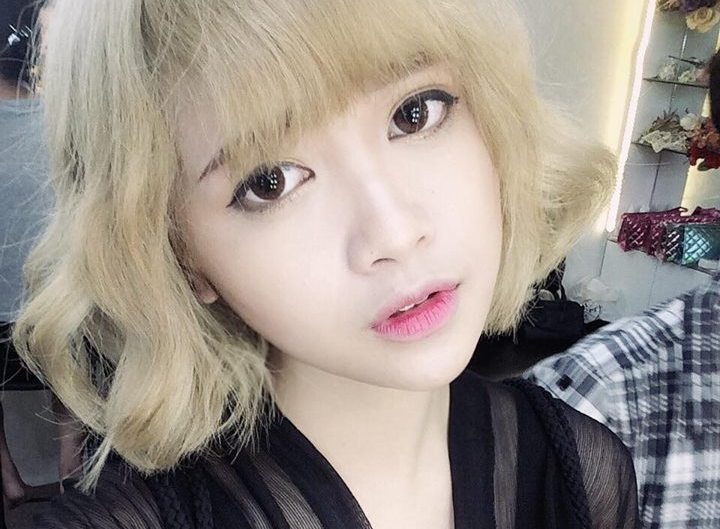 Clip Mo Naive chia se kinh nghiem noi tieng Anh troi chay hinh anh
