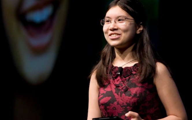 Adora Lily Svitak, một trong “những đứa trẻ thông minh nhất thế giới” luôn tin rằng những người trẻ đừng bao giờ chờ đợi phải tới lúc lớn, lúc học xong mới có thể làm gì đó để thay đổi thế giới - Ảnh: Mashable.