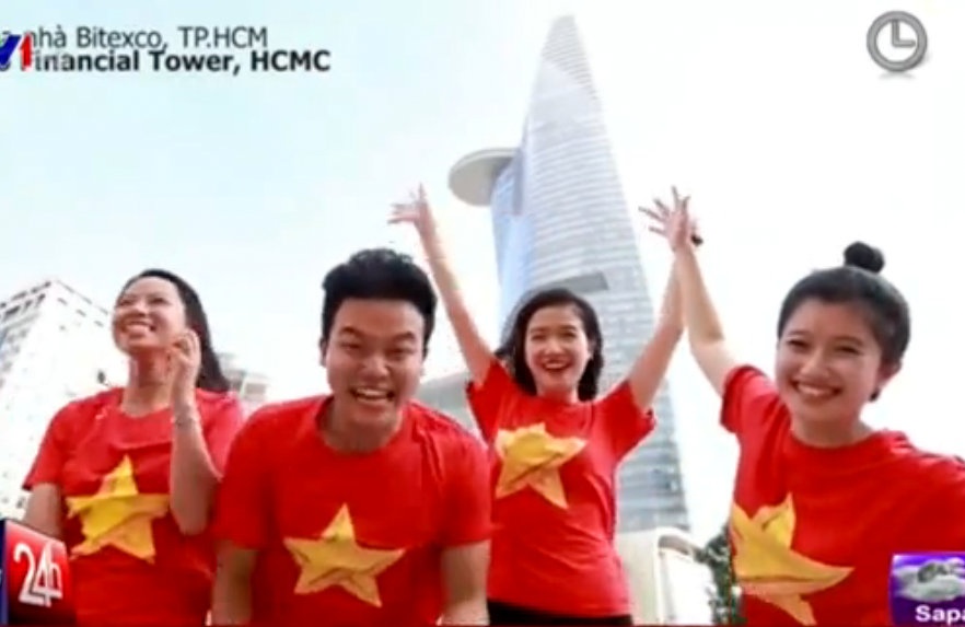 Thanh nien Dong Nam A hat mung Quoc khanh Viet Nam hinh anh