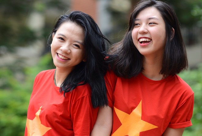 Dong phuc thuy thu, co do sao vang cua teen Luong The Vinh hinh anh