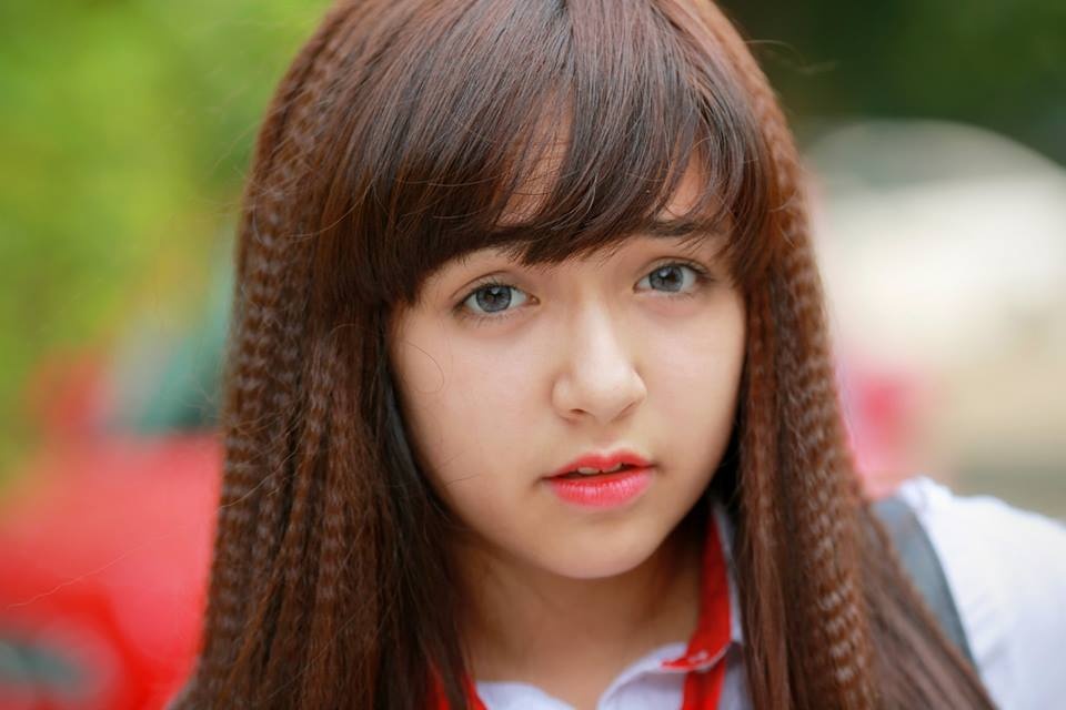Nhung 'bong hong lai' xinh dep tren dat Viet hinh anh