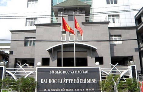Dai hoc Luat TP HCM: Bo nhiem GS, PGS la dung luat hinh anh