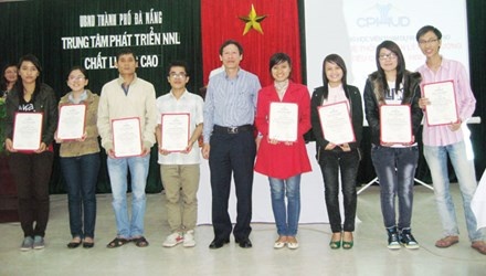 Da Nang khoi kien doi 'nhan tai' tra lai hon 10 ty dong hinh anh