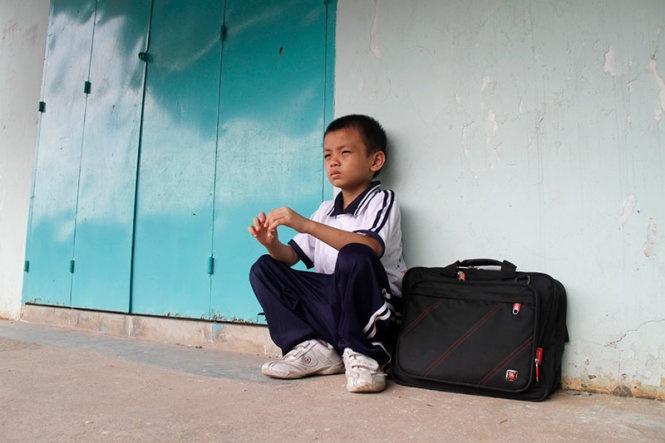 Hoc ca 3 giua long thanh pho hinh anh