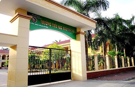 Trường Tiểu học Nguyễn Du (quận Kiến An, TP Hải Phòng), nơi có nhiều giáo viên “dạy thuê” và ghi chép của phụ huynh về các khoản thu, trong đó có khoản “hỗ trợ giáo dục”.
