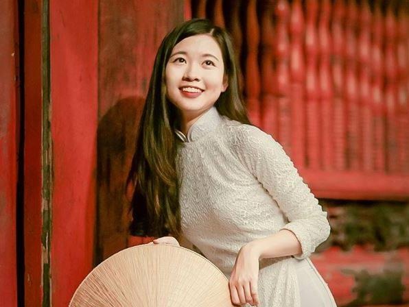 9X xinh dep co biet tai choi hon 5 loai nhac cu hinh anh