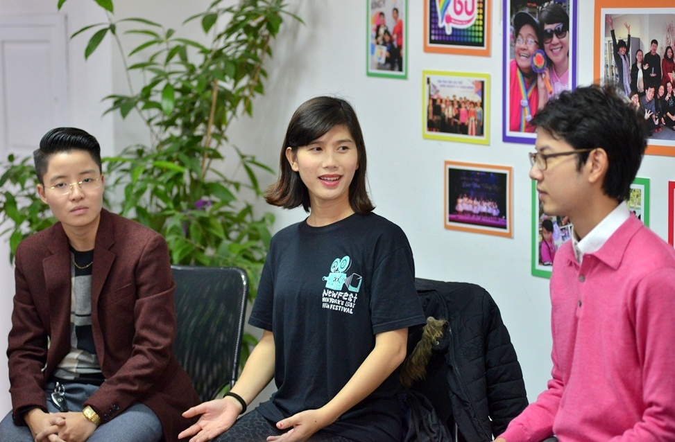 Xa hoi co chap nhan nguoi chuyen gioi? hinh anh