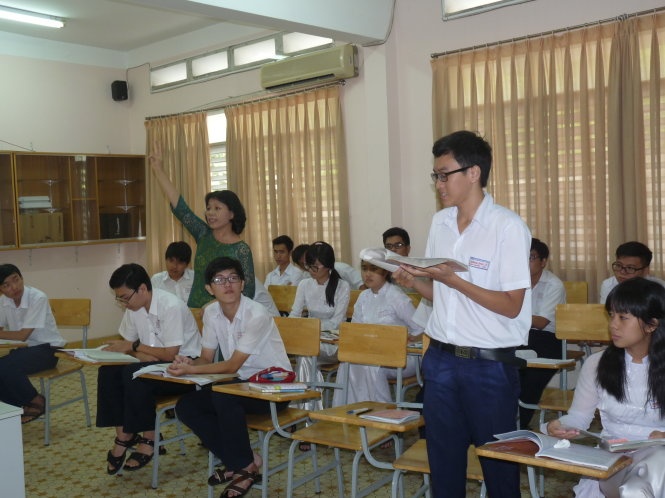 Một tiết dạy và học văn theo hướng đổi mới ở Trường THPT Giồng Ông Tố, TP.HCM. Theo các chuyên gia, chương trình môn văn có nhiều bài giáo dục đạo lý cho học sinh, nhưng phải có phương pháp phù hợp mới đạt được hiệu quả.