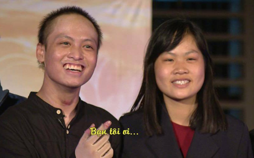 Nghi luc song cua nam sinh lao vao lua cuu cha hinh anh