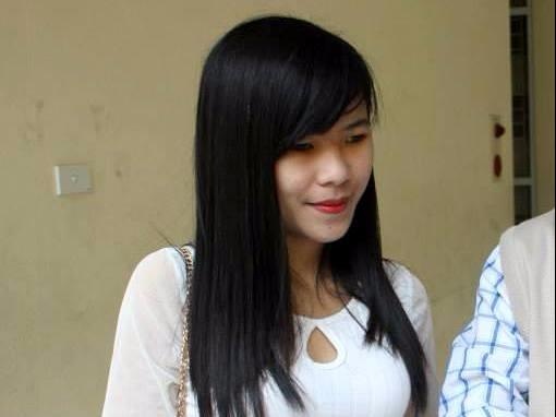 Nghi luc phi thuong cua nu sinh khiem thi Ha thanh hinh anh
