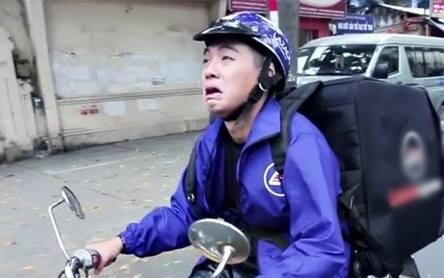 Sinh vien kiem tien tu dich vu giao hang tan noi hinh anh