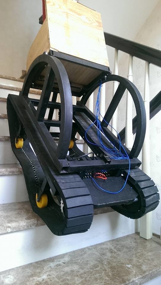 xe lăn vượt địa hình ảnh 1 xe lan vuot dia hinh anh 1