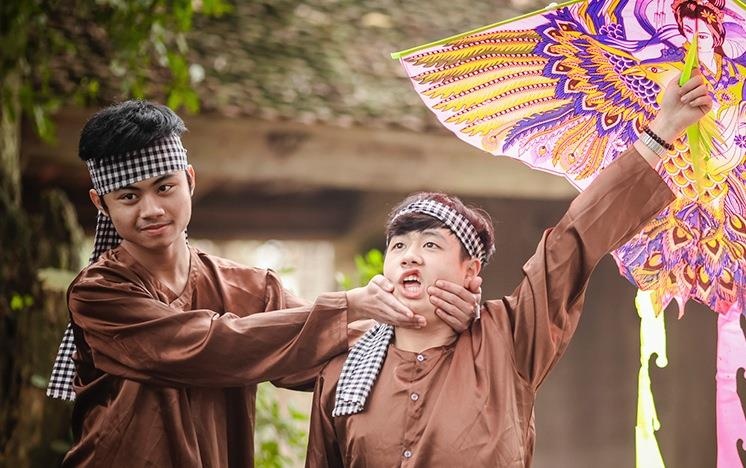 Teen Nguyen Sieu hoa than thanh nong dan trong anh ky yeu hinh anh