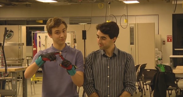 sinh viên phát minh tiếng nói ảnh 2 sinh vien phat minh tieng noi anh 2