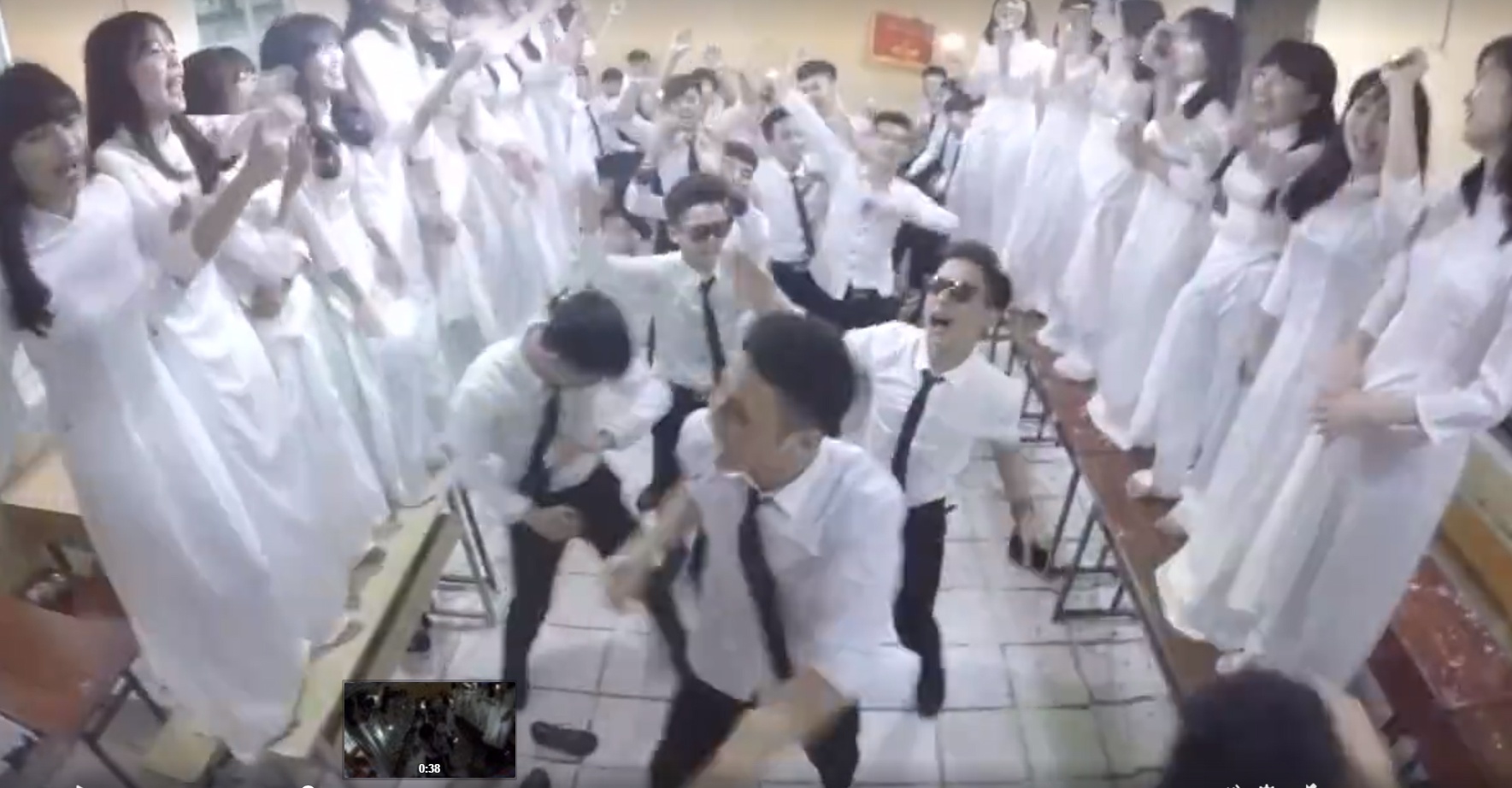 teen Hà Nội quậy tưng bừng ảnh 1 teen Ha Noi quay tung bung anh 1