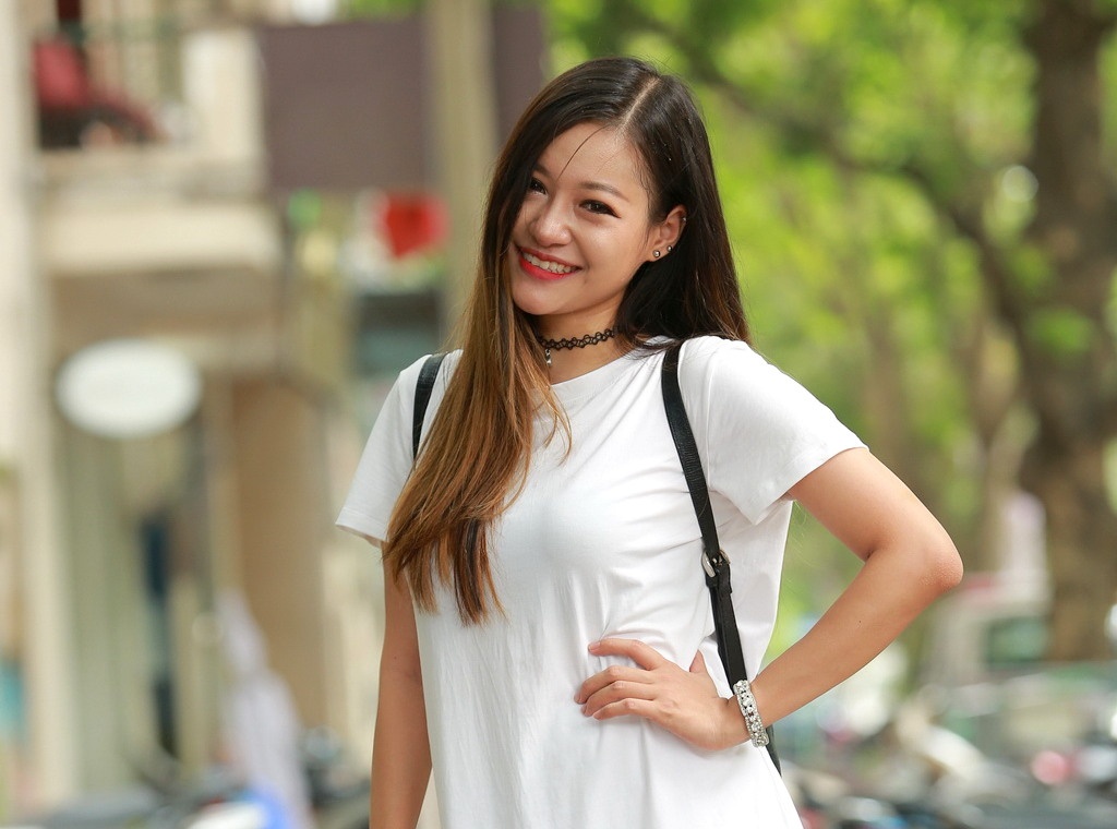 Quynh Anh shyn khoe vai tran anh 8