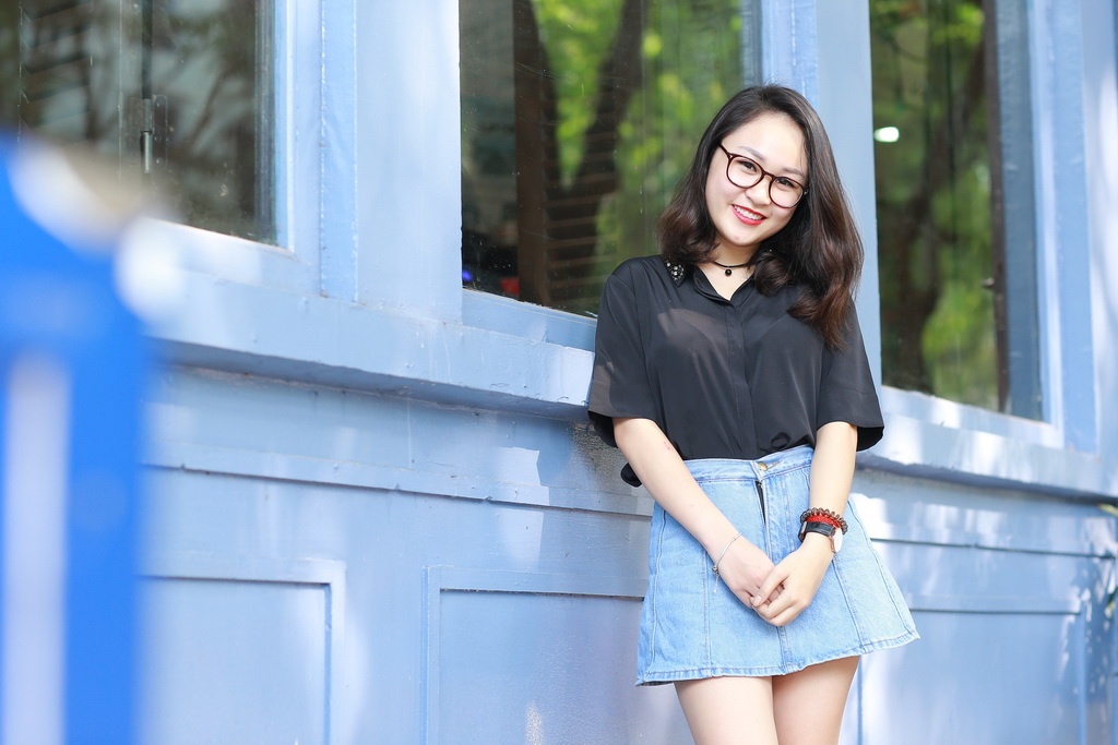 Quynh Anh shyn khoe vai tran anh 6