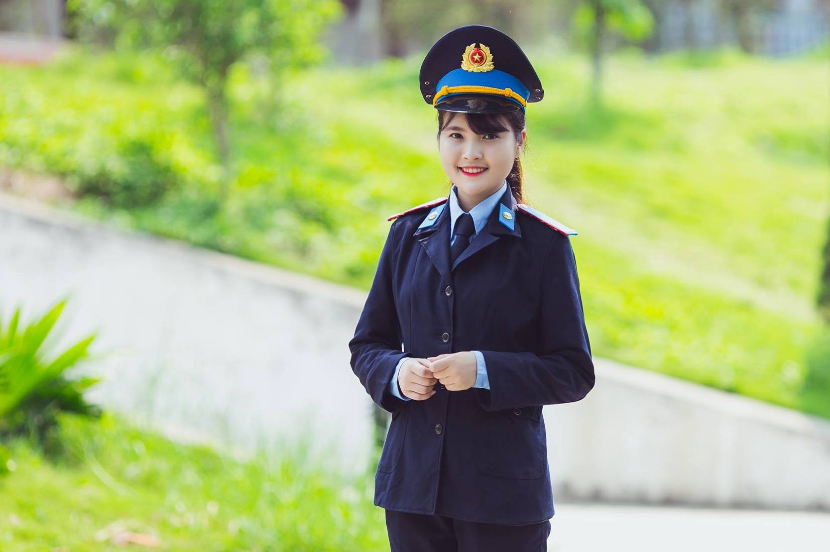 nu sinh Hoc vien canh sat anh 6