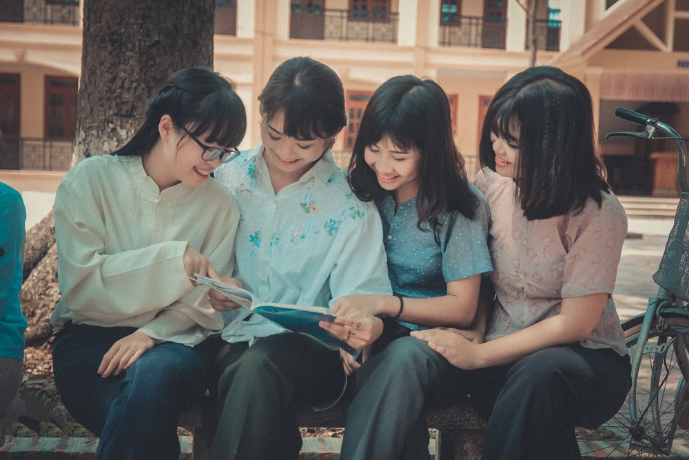 anh ky yeu thon nu thoi bao cap anh 3