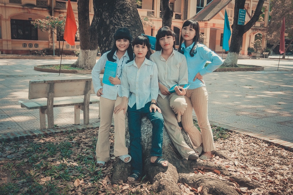 anh ky yeu thon nu thoi bao cap anh 4