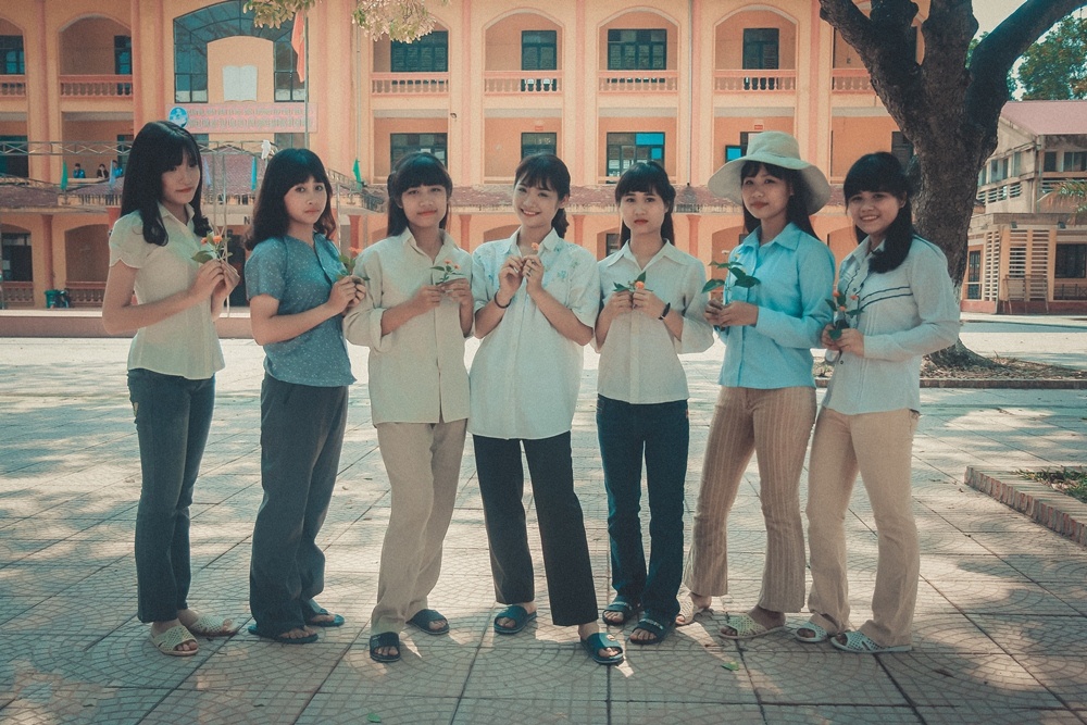 anh ky yeu thon nu thoi bao cap anh 11