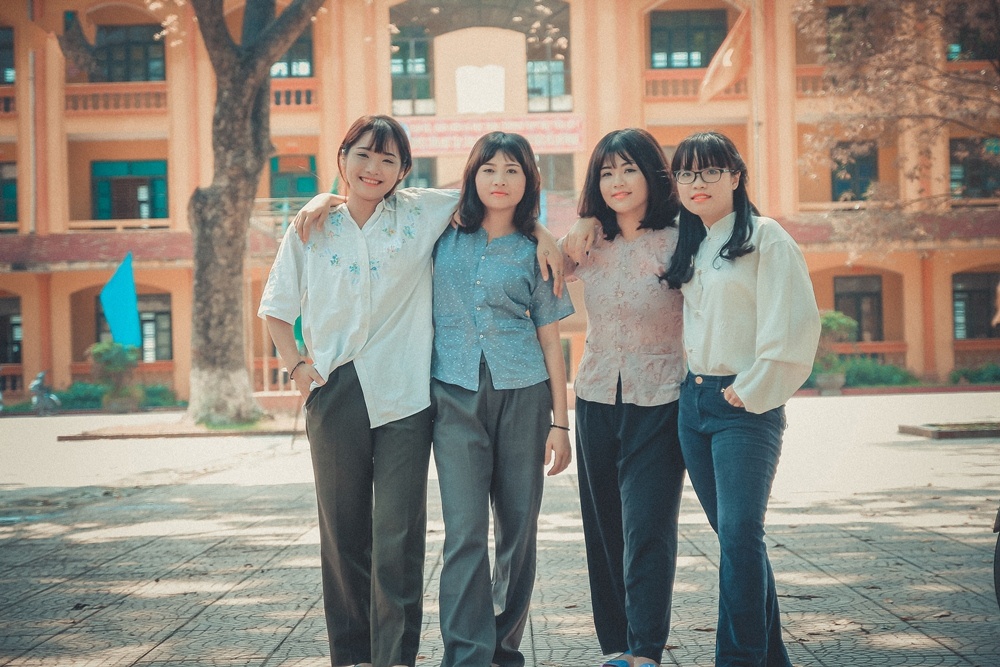 anh ky yeu thon nu thoi bao cap anh 1