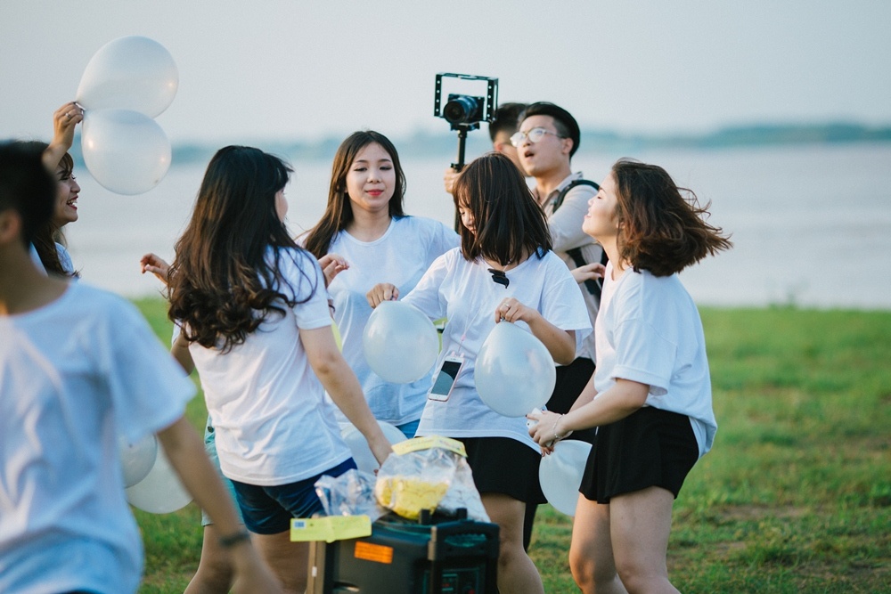 Teen Dong Da soi dong trong clip ky yeu hinh anh