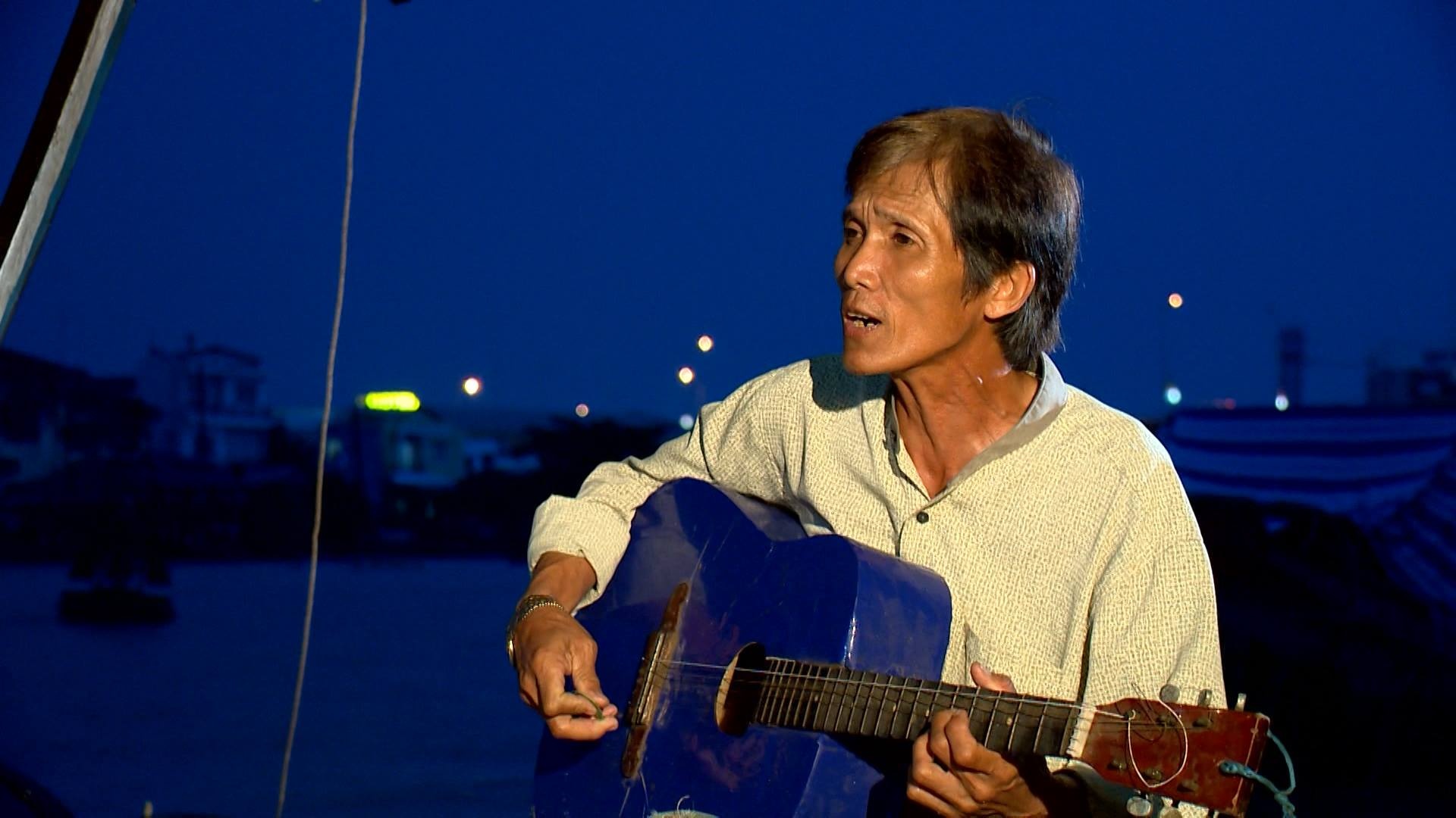 Ca si Ly Hung the hien tai nang hat vong co hinh anh