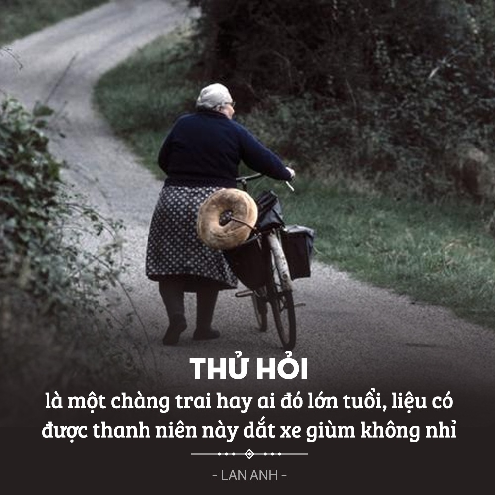 chàng trai dắt xe giúp hai cô gái ảnh 2 chang trai dat xe giup hai co gai anh 2