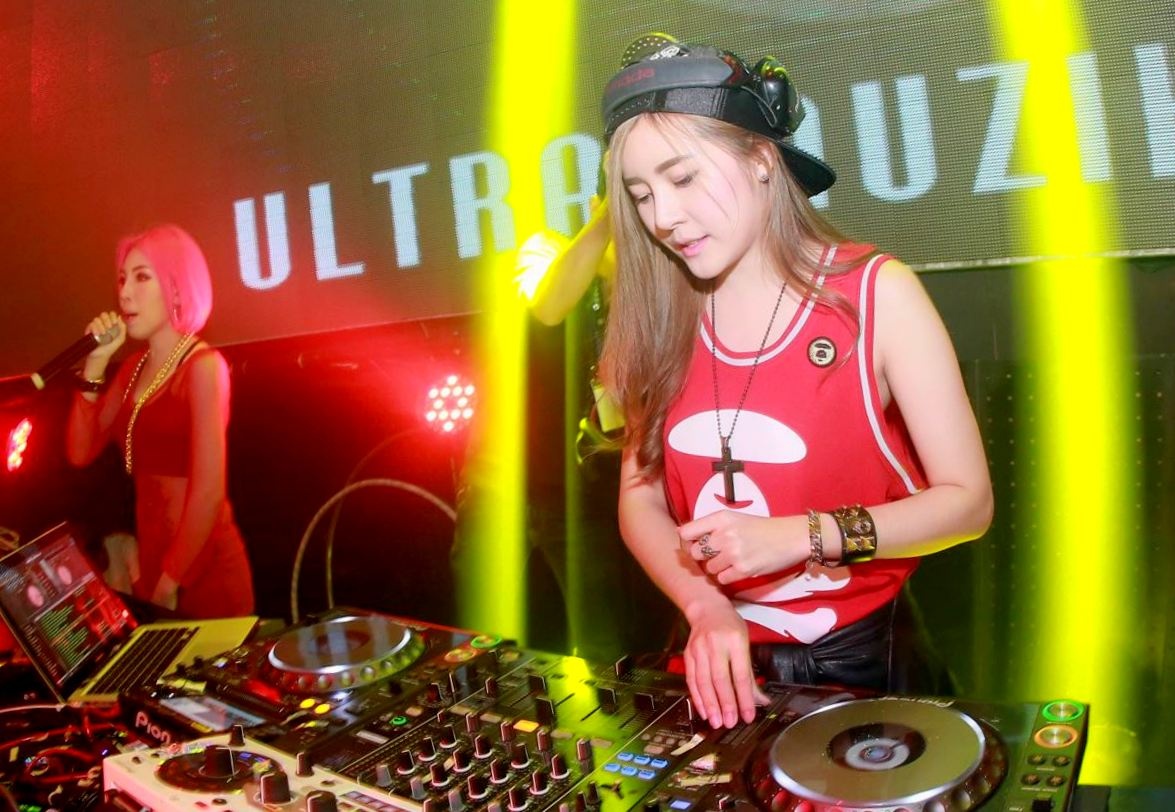 nu DJ den Viet Nam anh 8