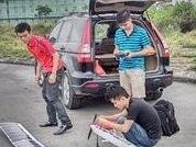 Sinh vien che tao may bay hinh anh