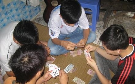 Tinh trang bat nhao tai ky tuc xa hien dai nhat Ha Noi hinh anh