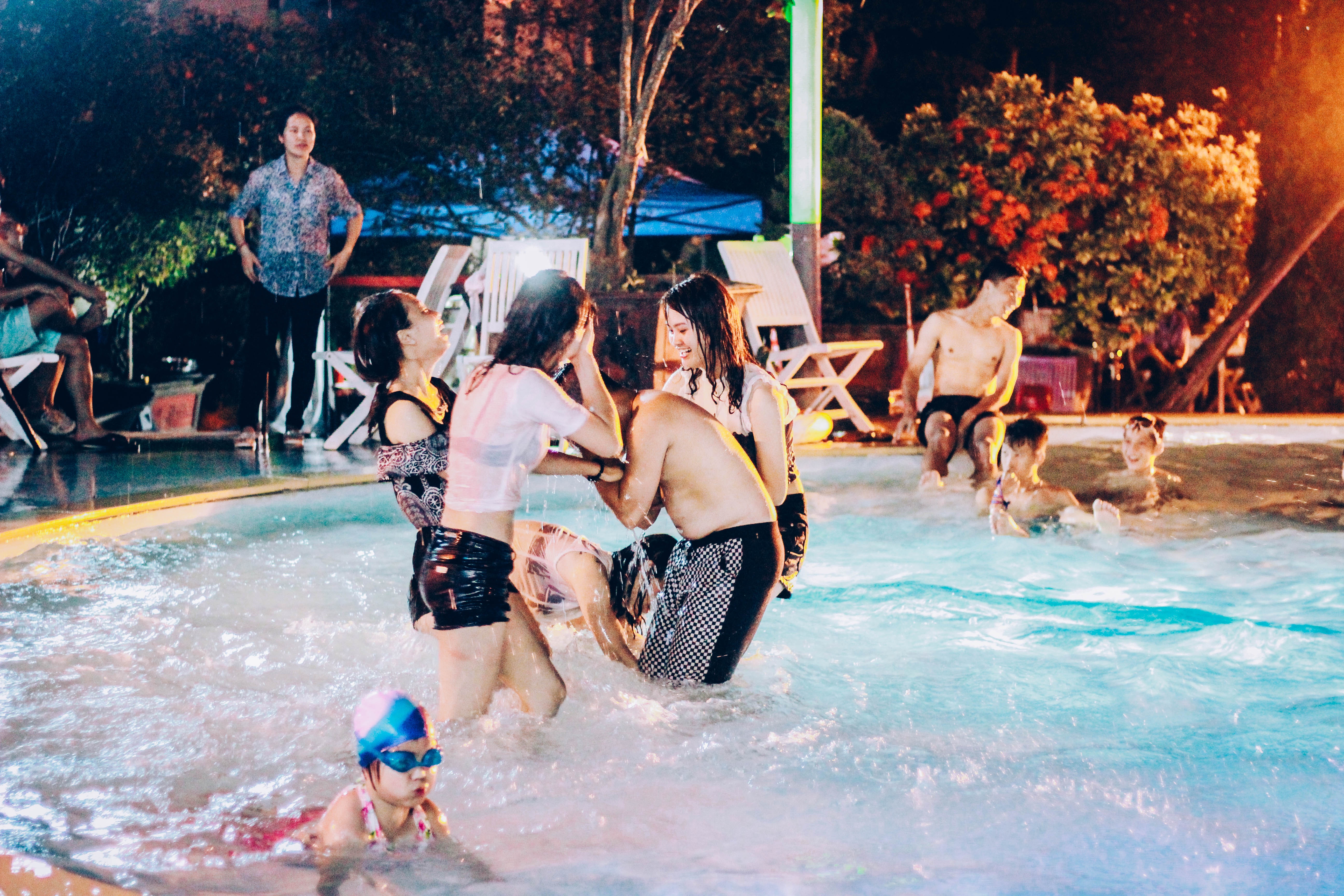 pool party Lang Son anh 9