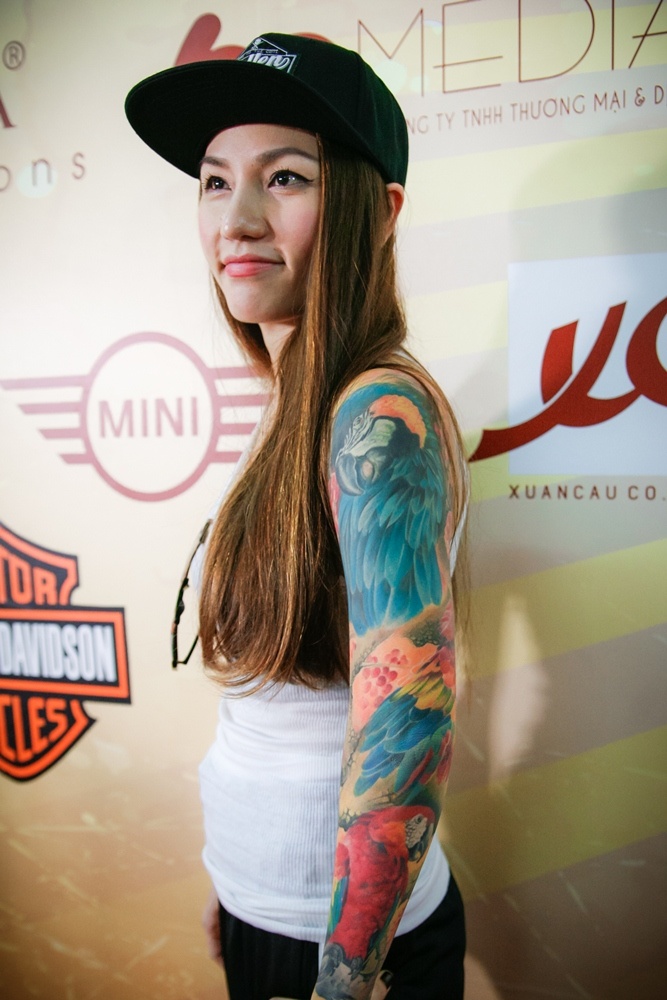 thiếu nữ xăm hình ảnh 1 thieu nu xam hinh anh 1