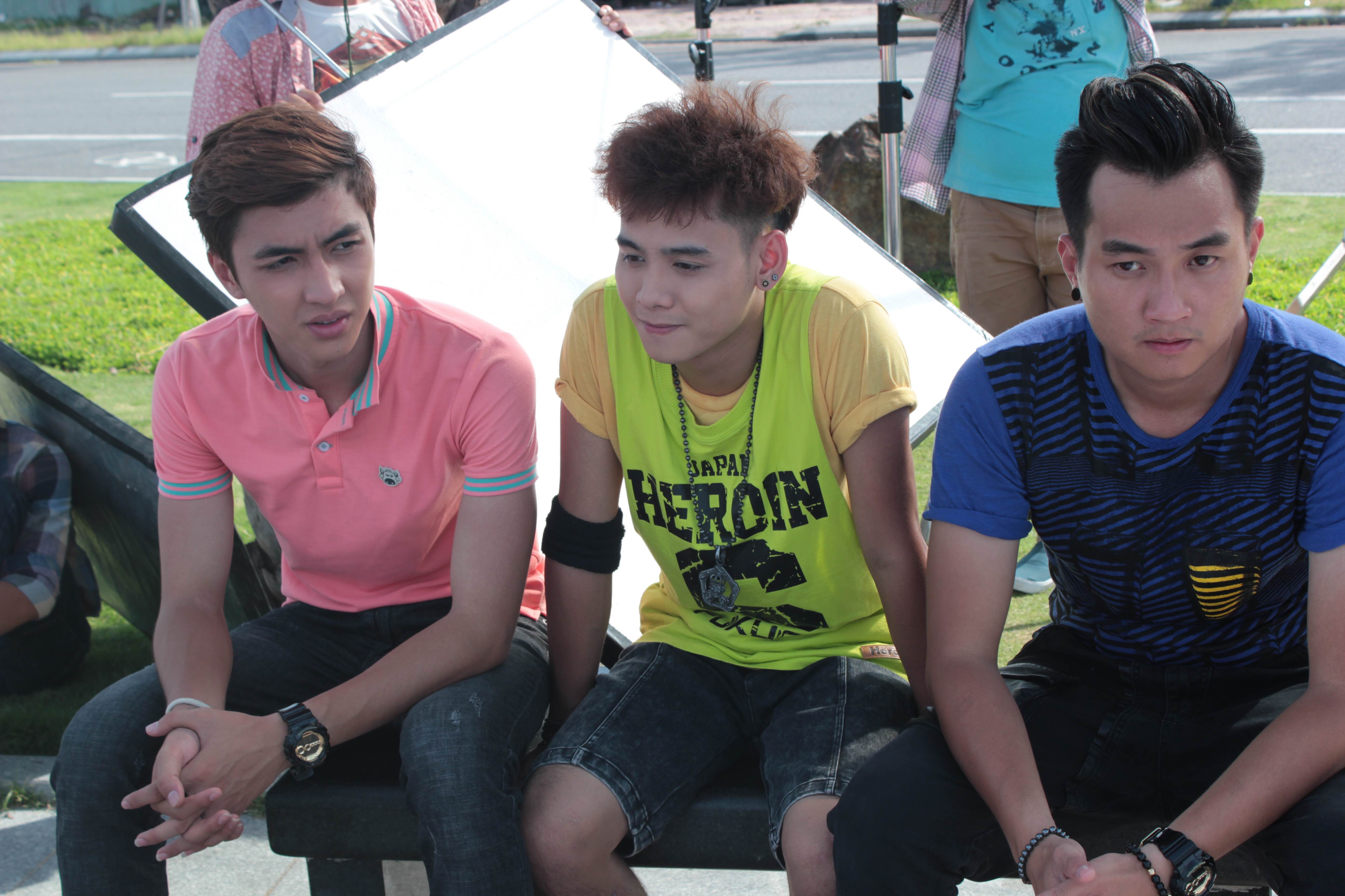 nam chinh Zippo,  Mu Tat va em anh 1