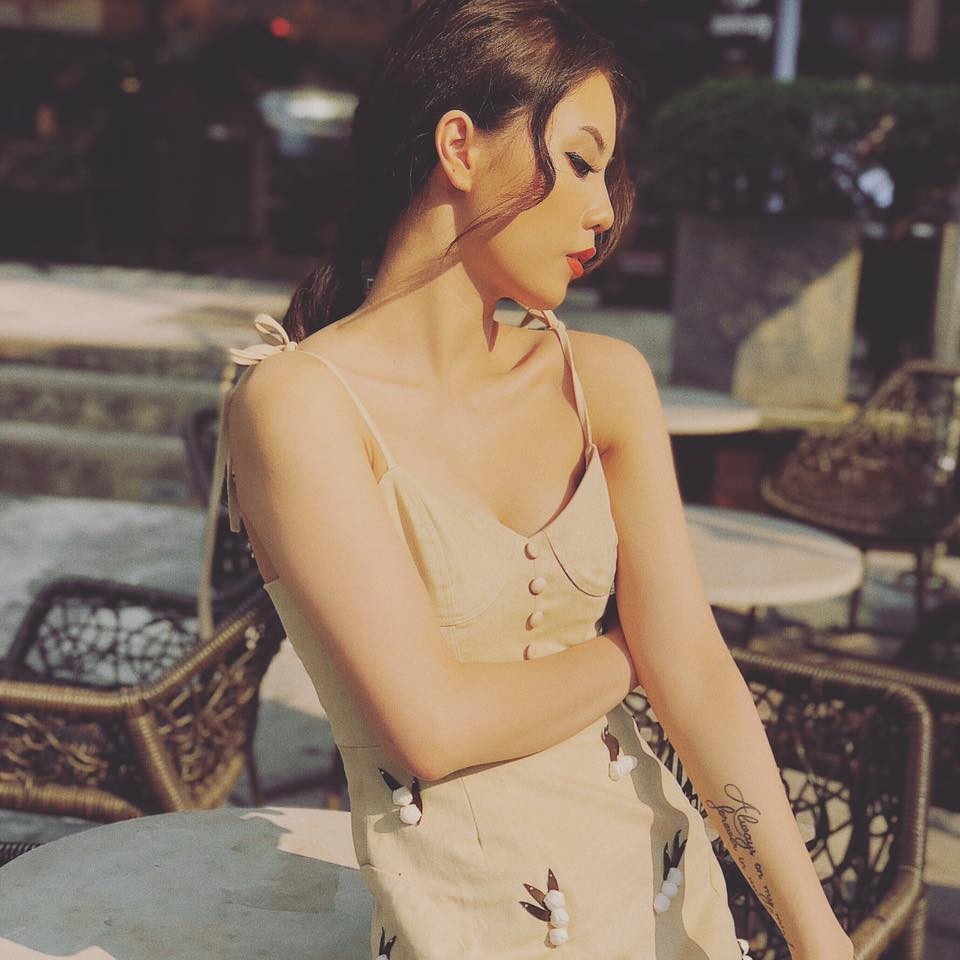 Lâm Á Hân nâng ngực ảnh 5 Lam A Han nang nguc anh 5