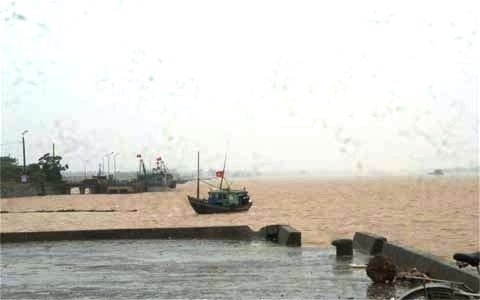 bão đổ bộ, mưa lớn, Thanh Hóa, Nam Định, gió giật mạnh bão đổ bộ, mưa lớn, Thanh Hóa, Nam Định, gió giật mạnh