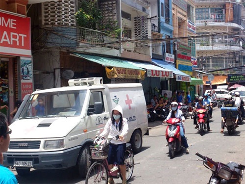 Nu du khach Anh chet trong khach san o Sai Gon hinh anh