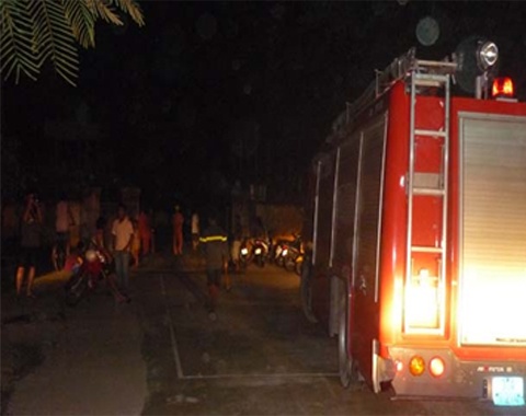 No tram bien ap 110kV, hang nghin dan Ha Noi mat dien hinh anh