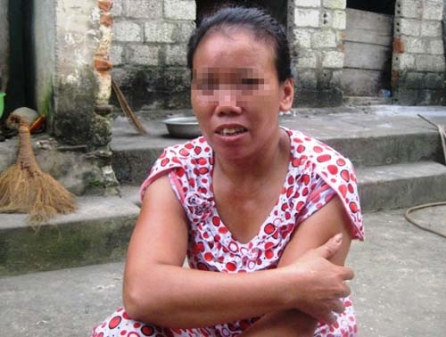 Co giao dua hoc sinh lop 8 vao quan karaoke ‘tiep khach’ hinh anh