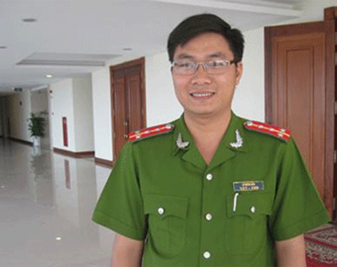 Duyen pha an dac biet nghiem trong cua chang dai uy hinh anh