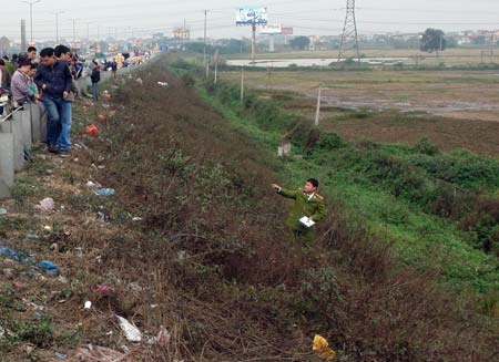 Thieu ta ke hau truong kham nghiem cac vu trong an hinh anh