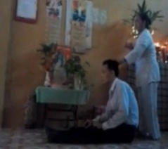 Clip co Hai tri bach benh bang niem chu va len dong hinh anh