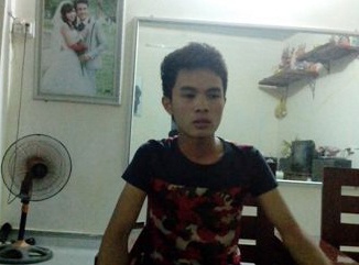 Chong san phu bi bao nhiem HIV doi dua vo ra song tu tu hinh anh