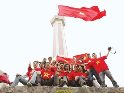 'Phuot' ngam co To quoc hinh anh