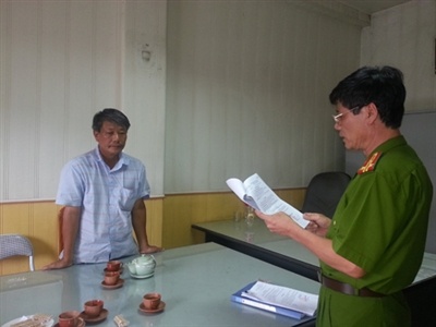 Bat Pho TGD cong ty Co khi Quang Trung hinh anh