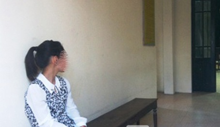 Bi ep quan he tinh duc, be gai khong biet co thai hinh anh