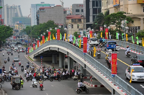 Ha Noi chuan bi xay cau vuot nhe thu 7 o noi do hinh anh